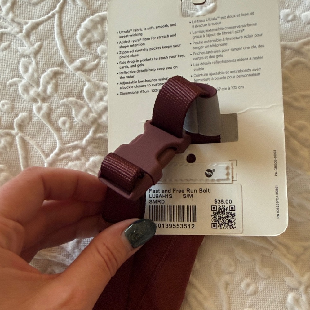 NWT lululemon run belt - Picture 3 of 3